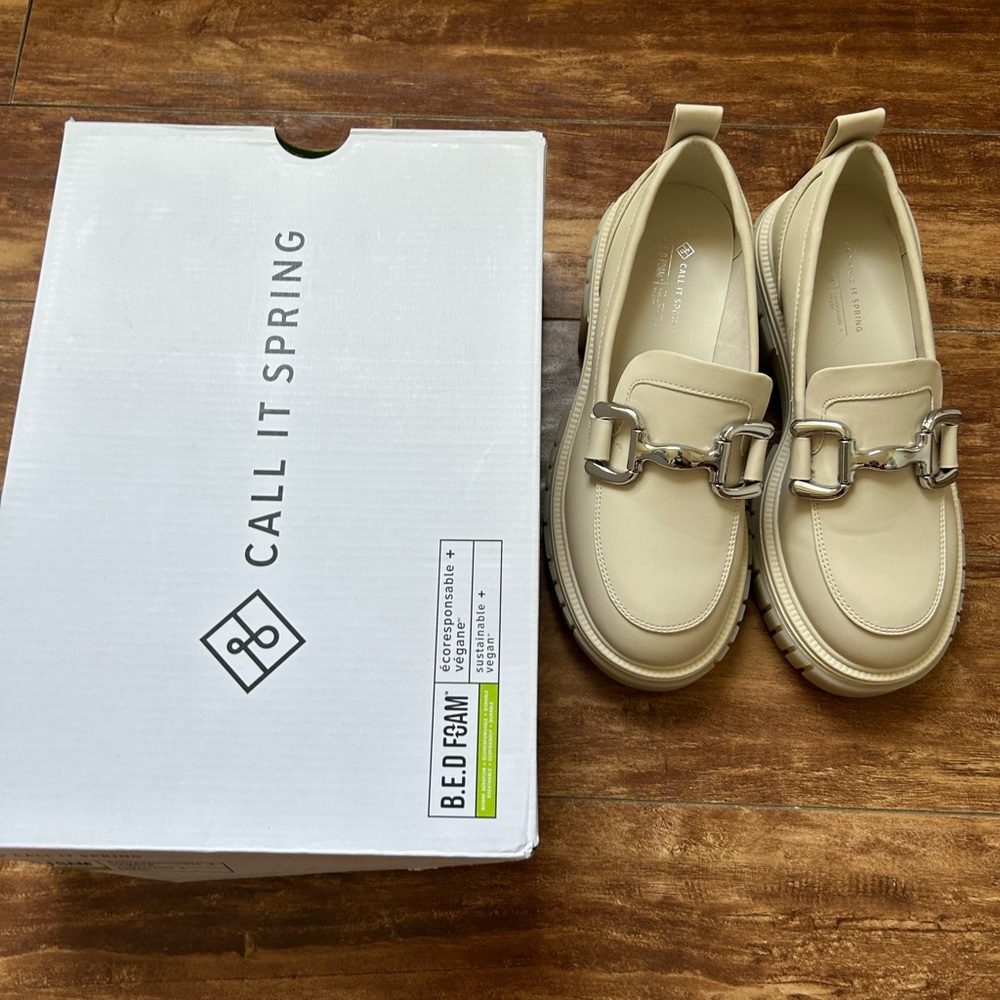 Call it spring “Roma” loafers - Picture 4 of 4